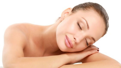 Doryaneh Tajdaran  NAIL SALON- BEAUTY SALON- SPA & MASSAGE Toronto (GTA)