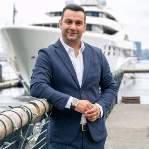 Amir Hazavei REAL ESTATE BROKERS & AGENTS Vancouver
